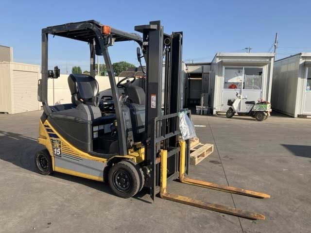 Hình ảnh xe nâng điện Komatsu FE15-1 tại Nhật Bản